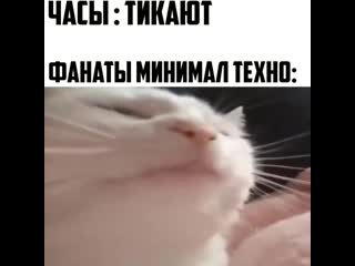 Попов изобрёл радио, включил... А слушать-то нечего!!!