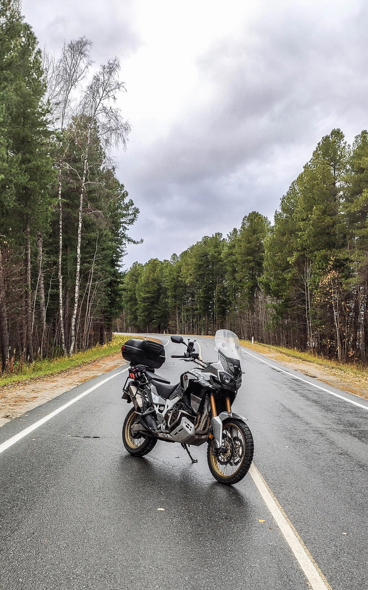 Honda Africa Twin CRF1000L Advenutre Sports Samurai Edition