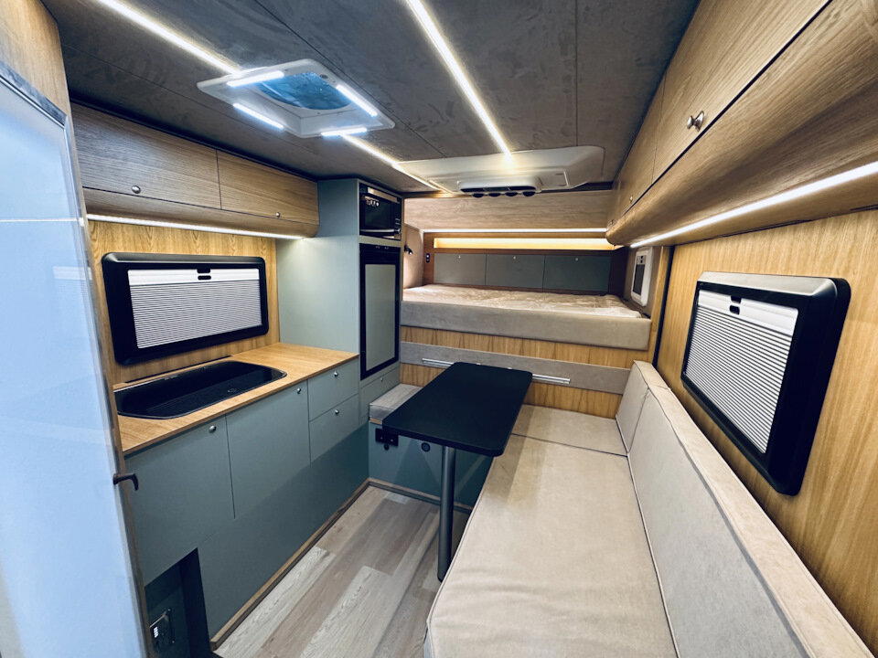 Piligrim Camper 400LX. Жилой модуль для полноразмерного пикапа