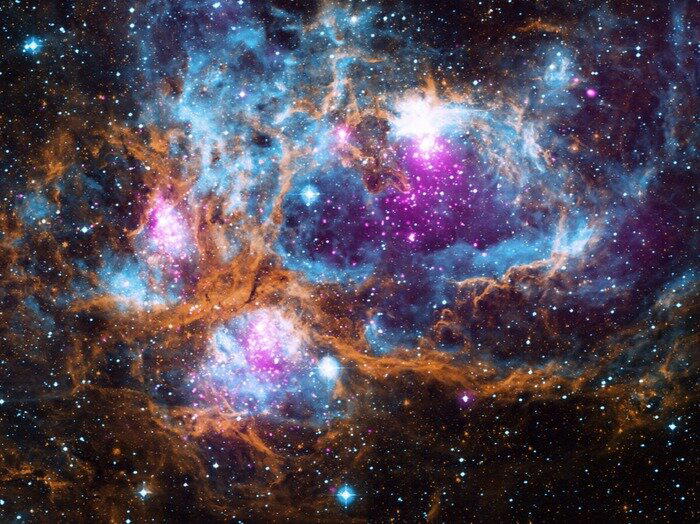 © NASA/ESO