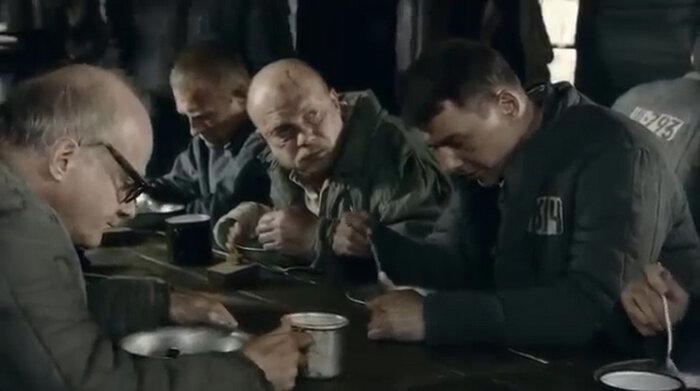 Сериал 2011 года "Отрыв". Вторая серия. Как персонаж Петренко угодил в лагерь, за покушение на товарища Сталина