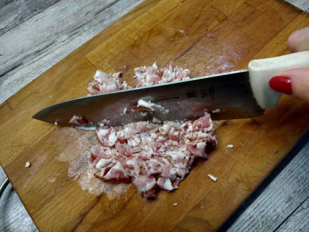 Тыквенный суп с беконом и сырными гренками: осень близко