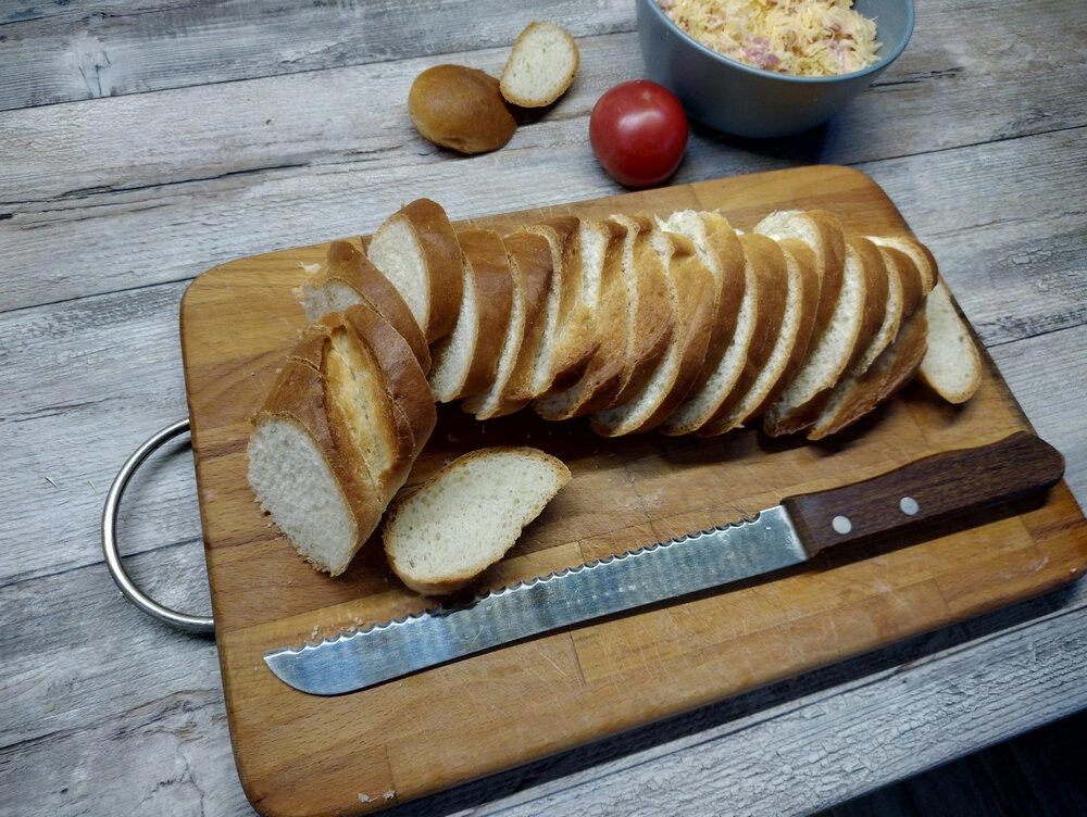 Тыквенный суп с беконом и сырными гренками: осень близко