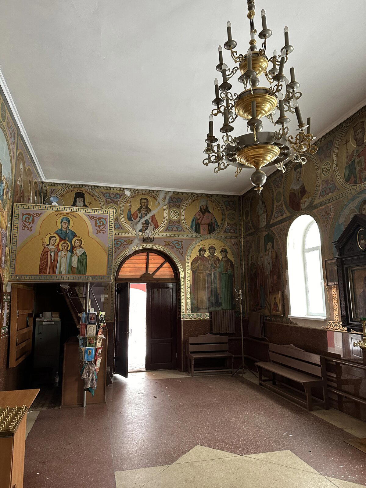 Командировка в Лисичанск. Часть 3. Батюшка