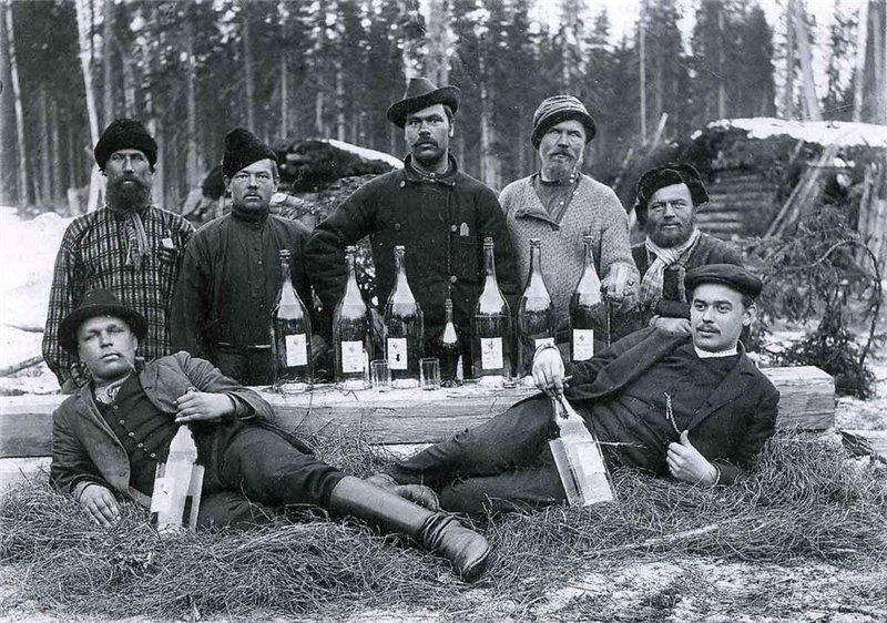 Фото с лесозаготовок в Архангельской губернии, 1910. Ничего не напоминает?