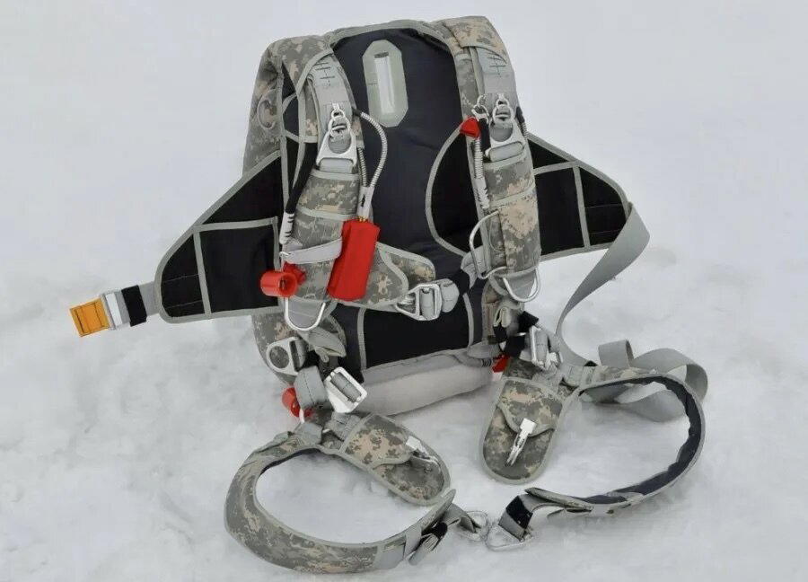 Почему в самолетах нет парашютов для пассажиров и экипажа