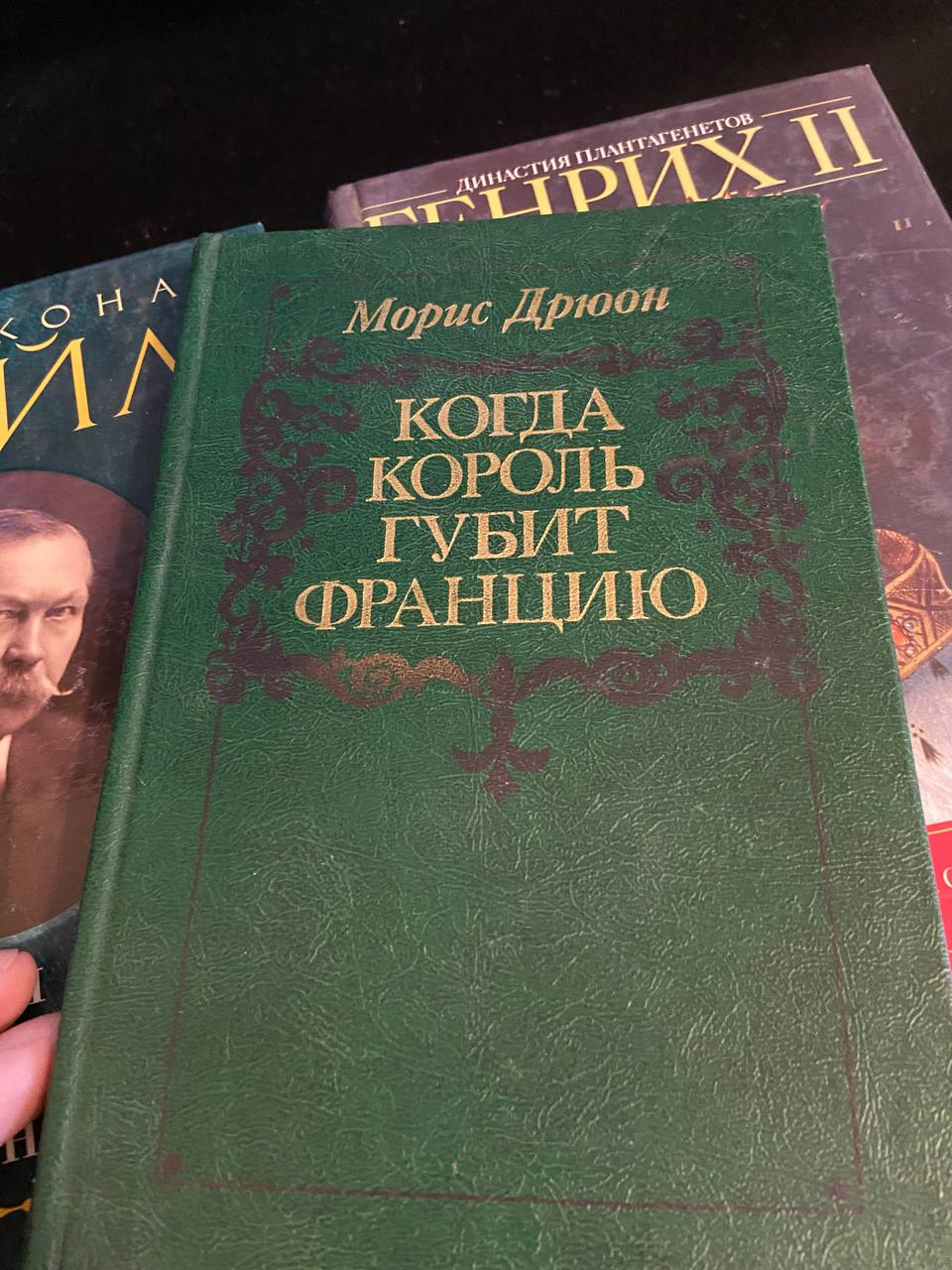 Отдам книжки. Бумажные! UPD: всё забрали