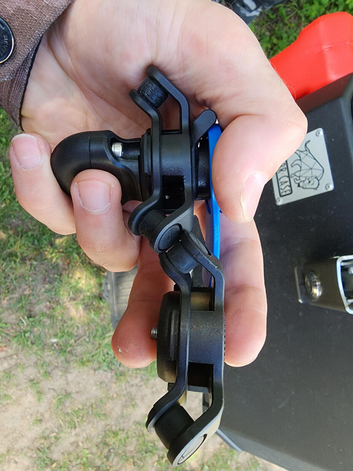 оригинал вверху, резинки с надписями