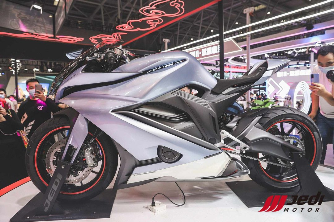 Китайский спортбайк Jedi K750
