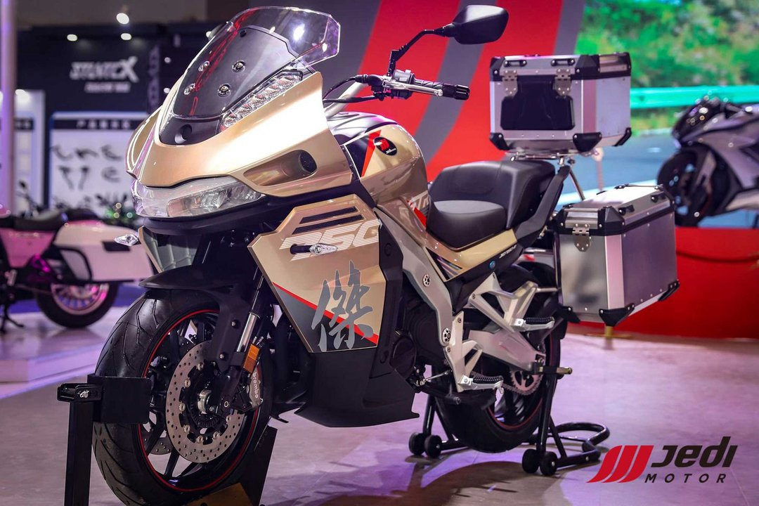 Китайский спортбайк Jedi K750