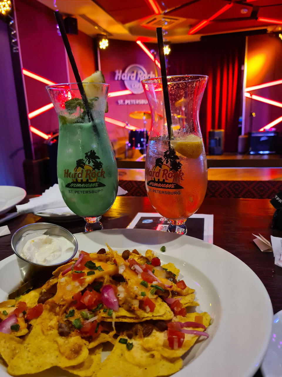 Бокалы Hurricane уехали на Сахалин.