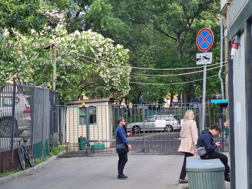 Легаси леворукое в Москве! ПРИКИИИИИНЬ!