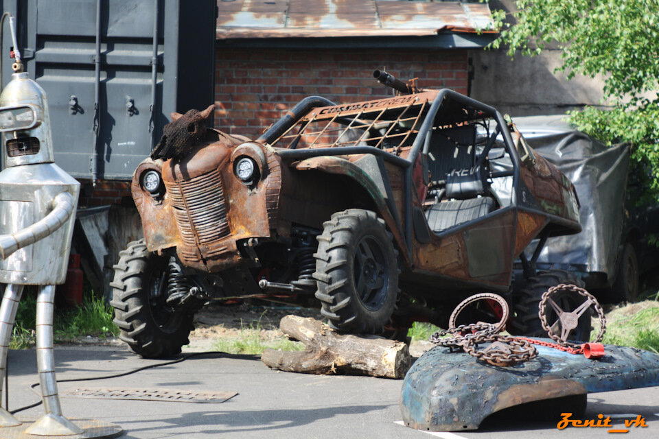 Michael Jackson — Stranger In Moscow / Как я провёл ЭТО (Июнь)'2022 (4.1) /27 июня 2022