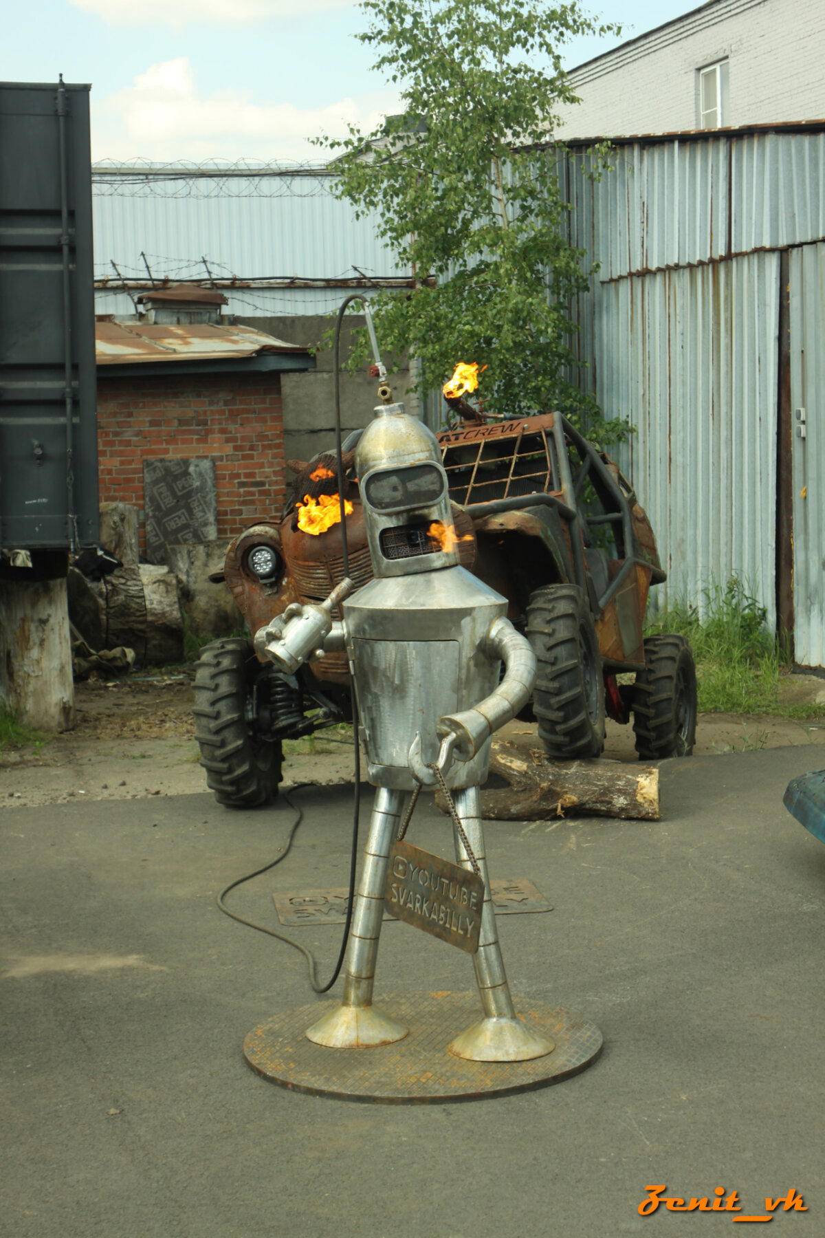 Бейте канистрами — я не сразу вспомнил про полярик.