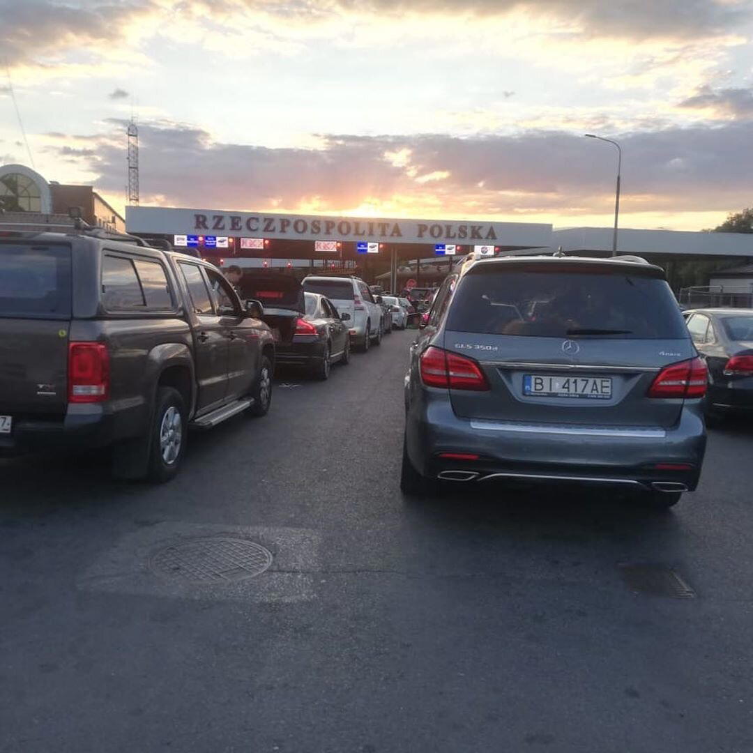 Летом 2019 года я с пацанами купил Жигули Четверку за 19 тысяч и поехал на ней в Лиссабон. Часть 3
