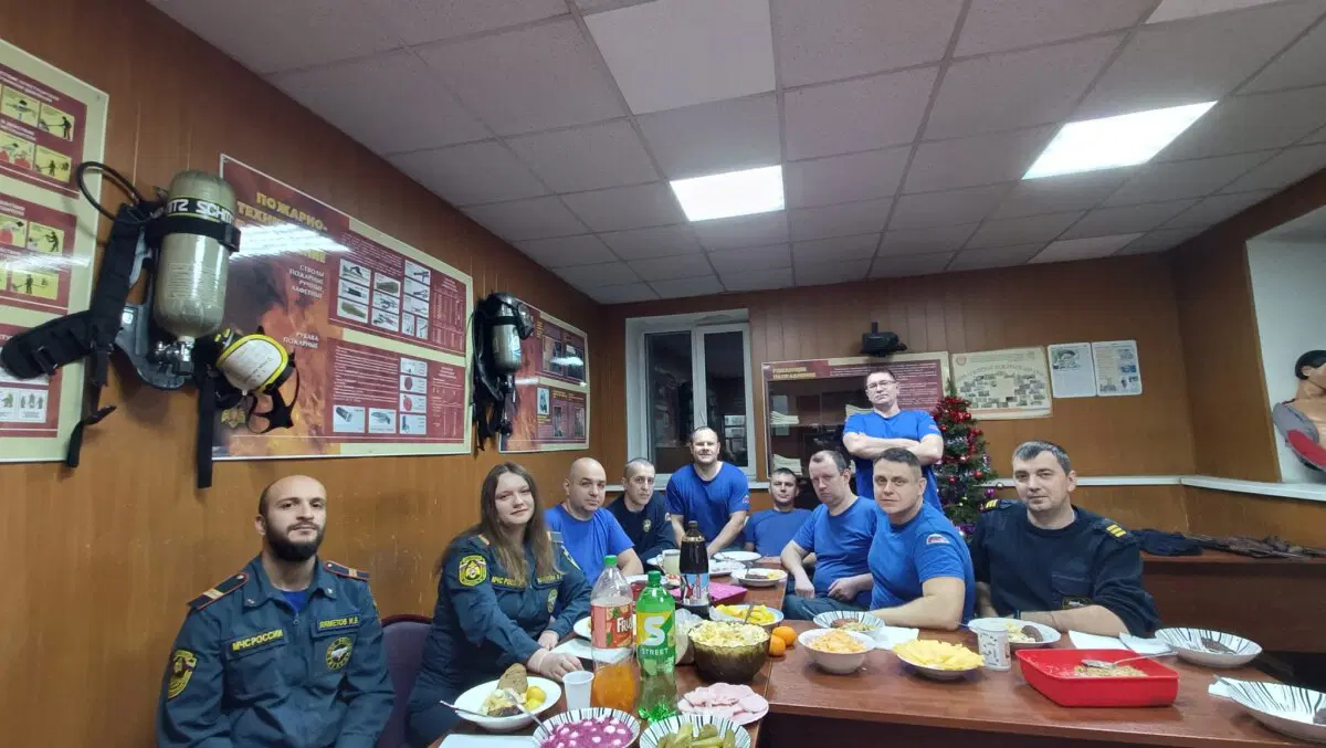 Те кто в новый год на посту!