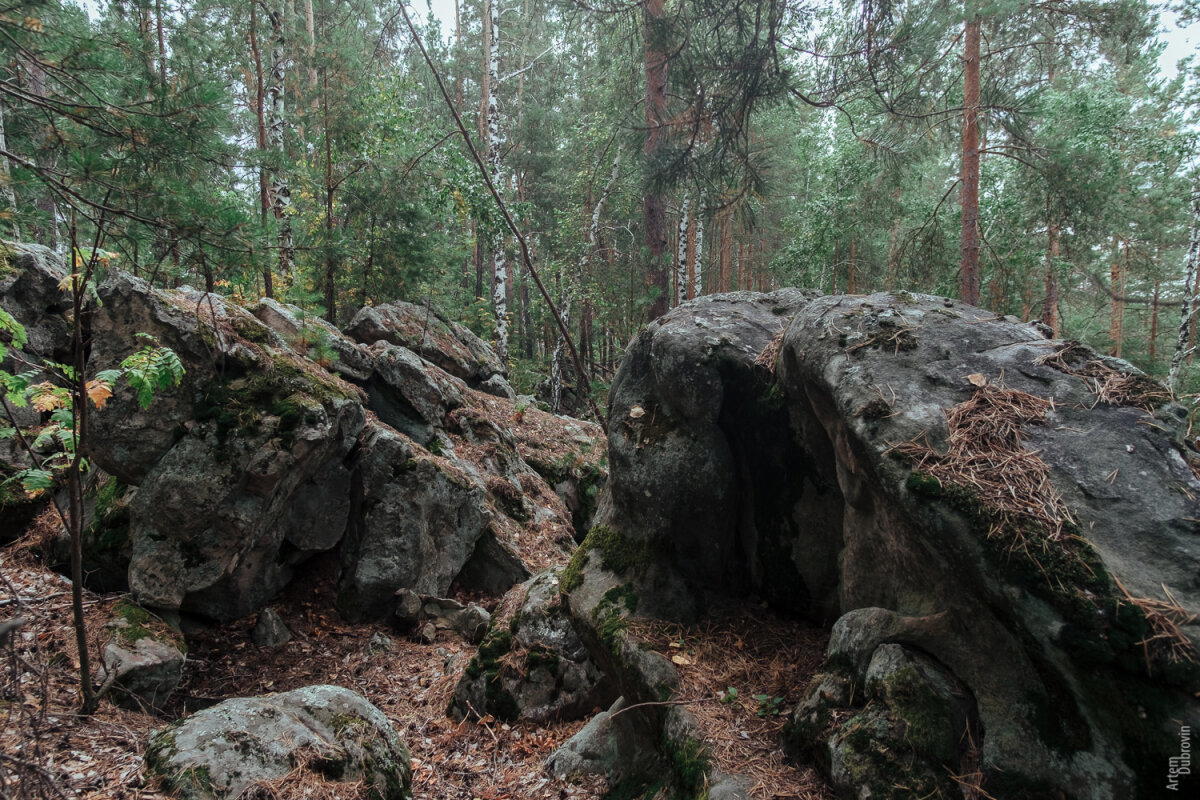 Рачейские скалы.