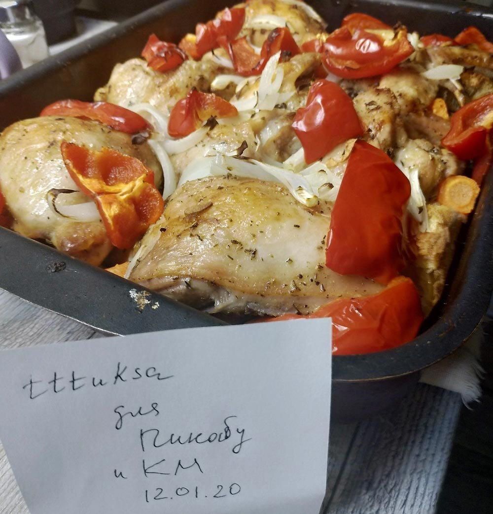 Курица на хлебе