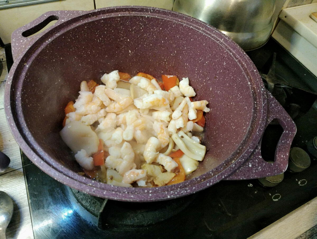 Рис с морепродуктами испанским манеромъ - по мотивам мелосо