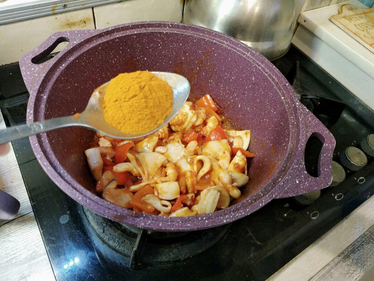 Рис с морепродуктами испанским манеромъ - по мотивам мелосо