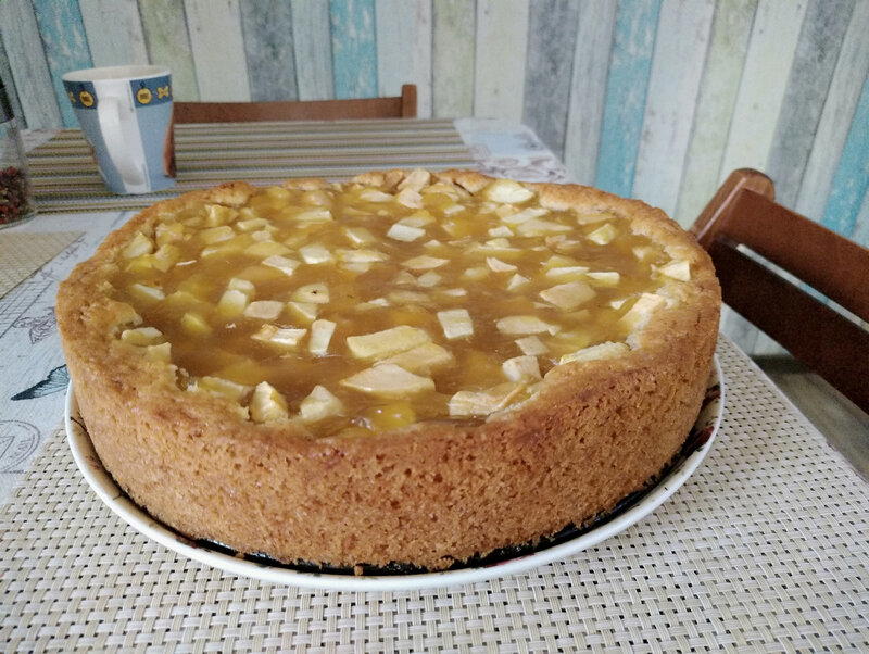 Самый осенний торт - яблоки и шафрановый пудинг
