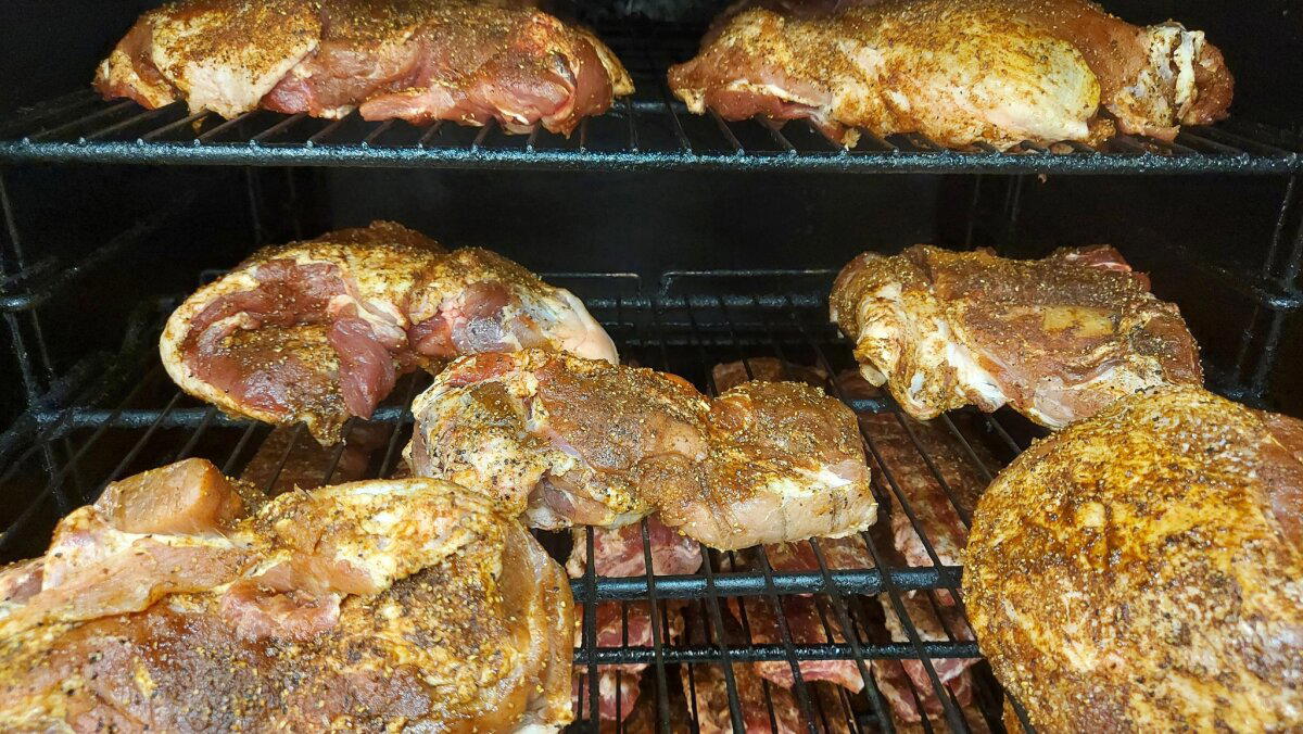 Pulled Pork (рваная свинина) в смокере за пару миллионов рублей