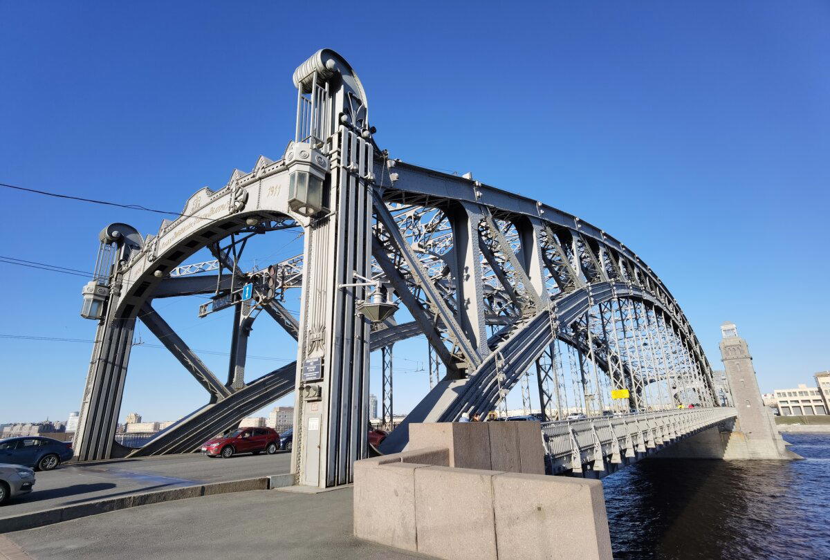 Большеохтинский мост