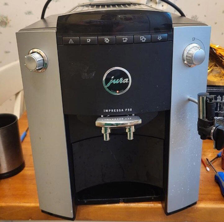 Техобслуживание кофемашины Jura f50