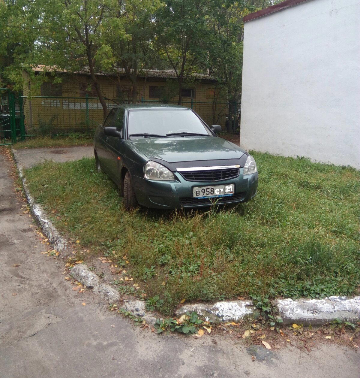 Пока нет ответственности, паркуюсь где хочу!