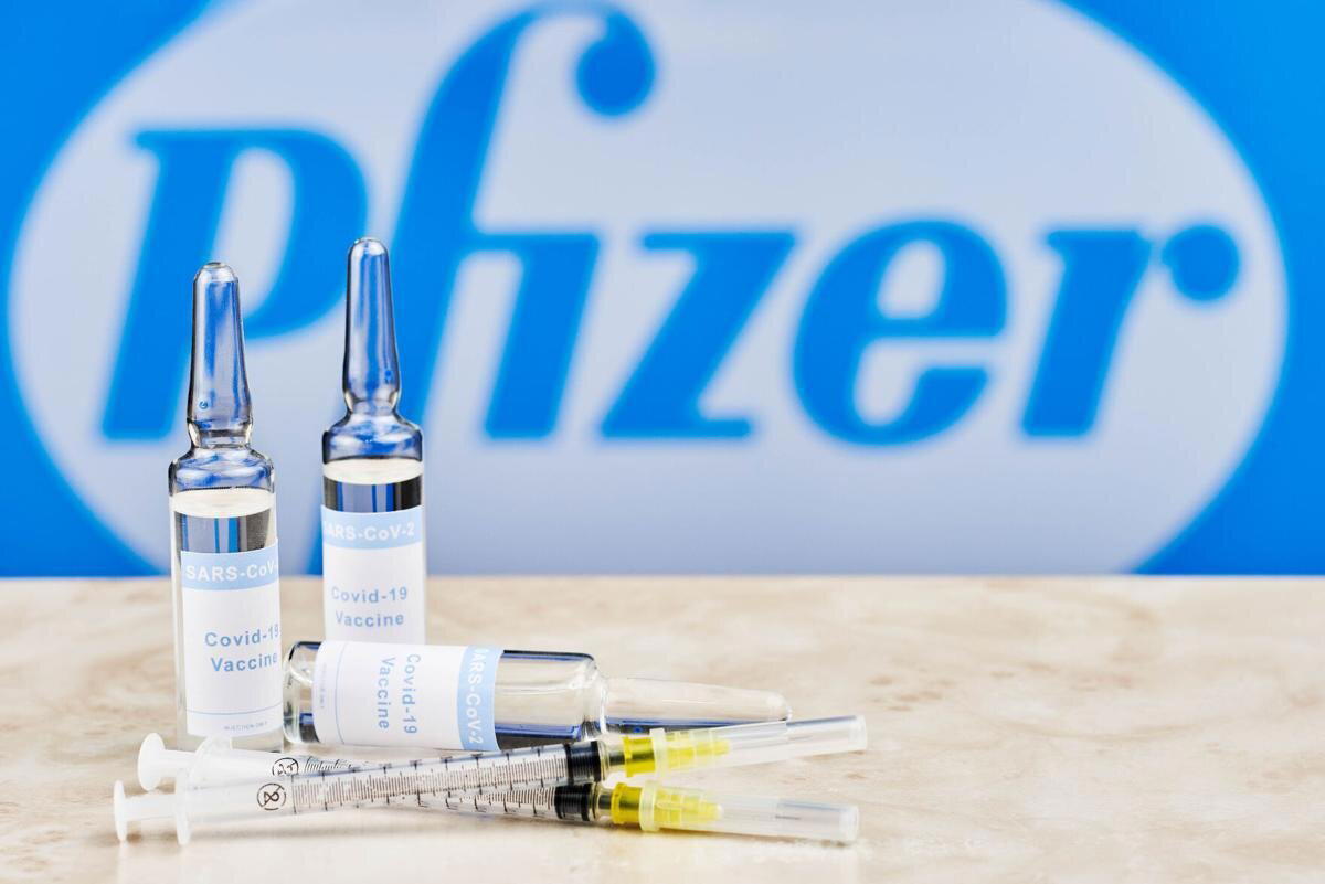 Вакцина от коронавируса BioNTech/Pfizer окончательно одобрена в США (реакция антиваксеров)