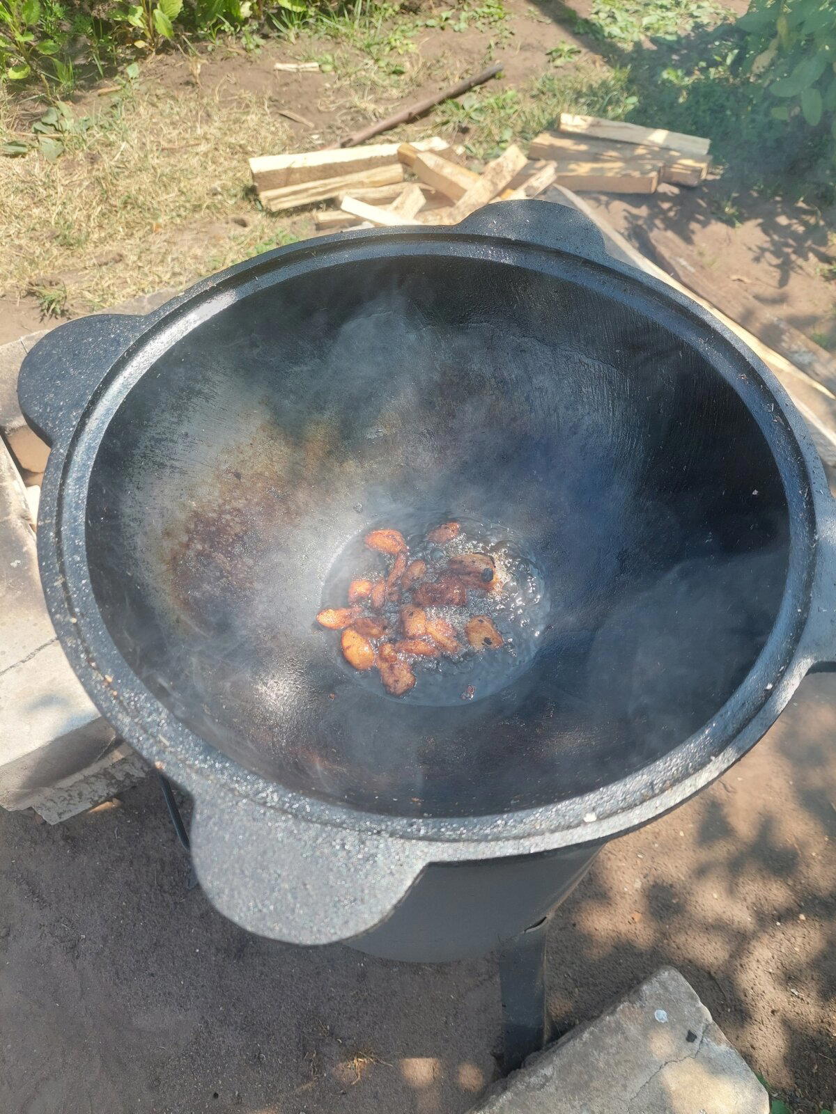 Плов в казане. Только фото