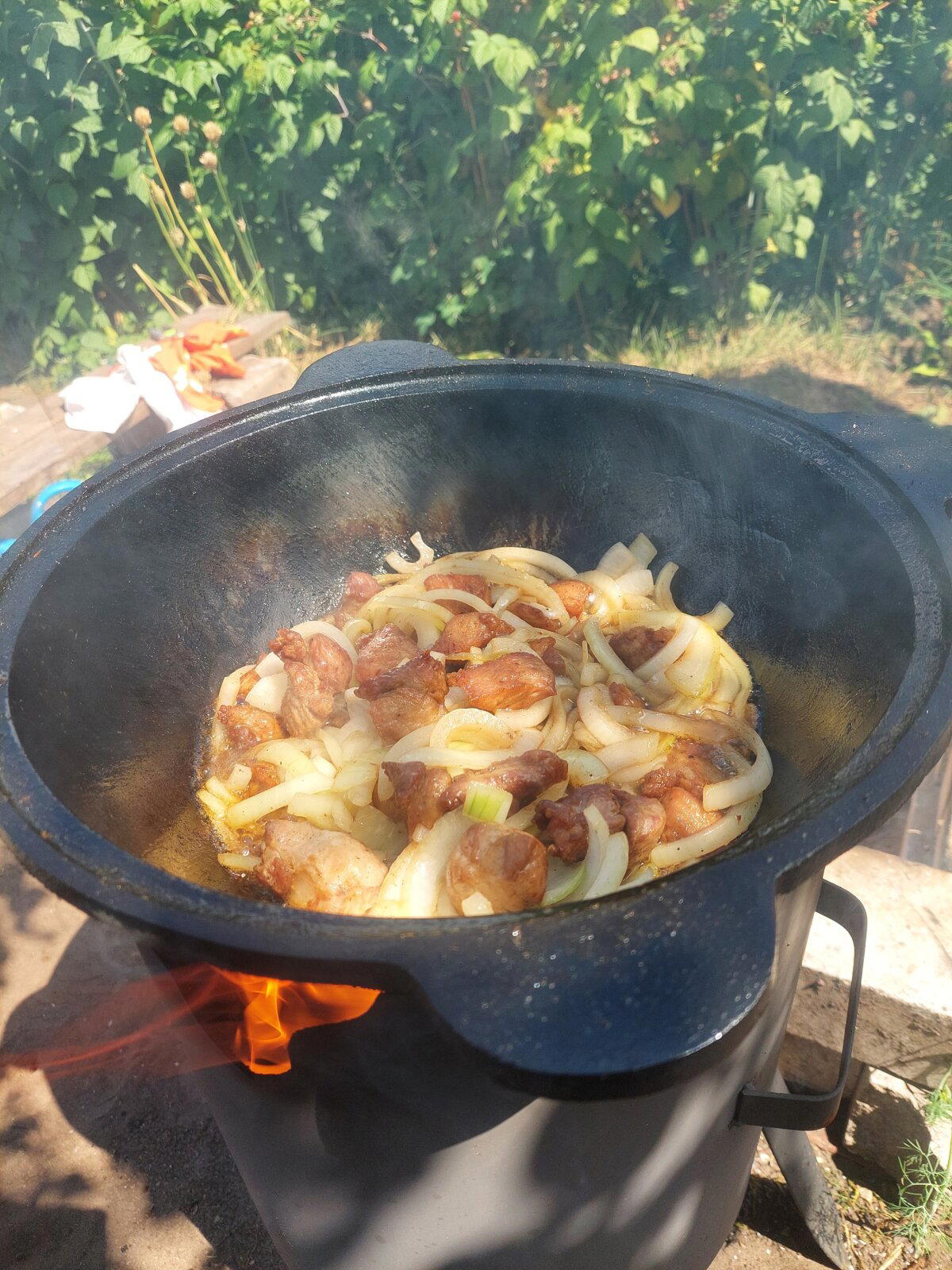 Плов в казане. Только фото