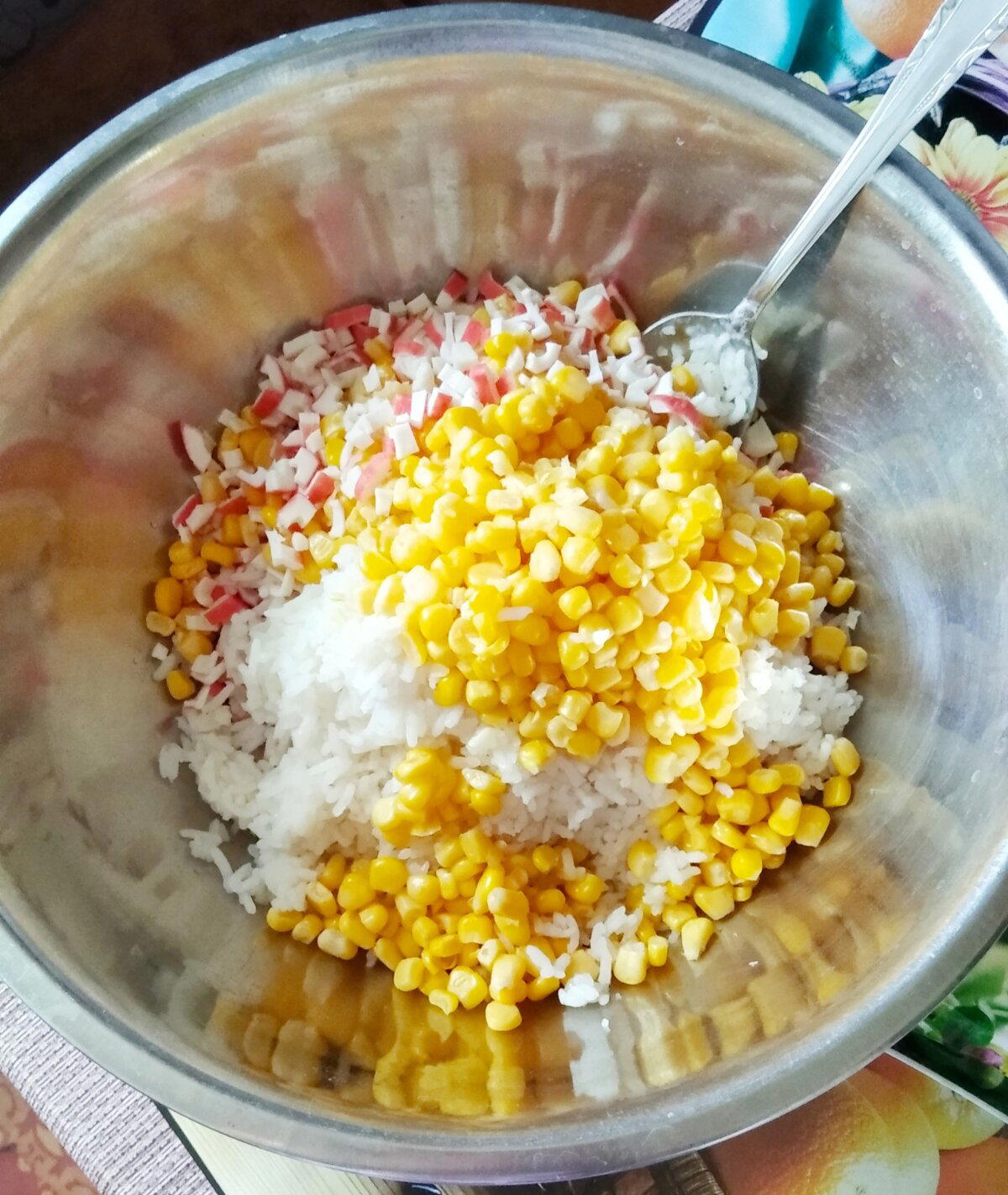 Салат с крабовыми палочками