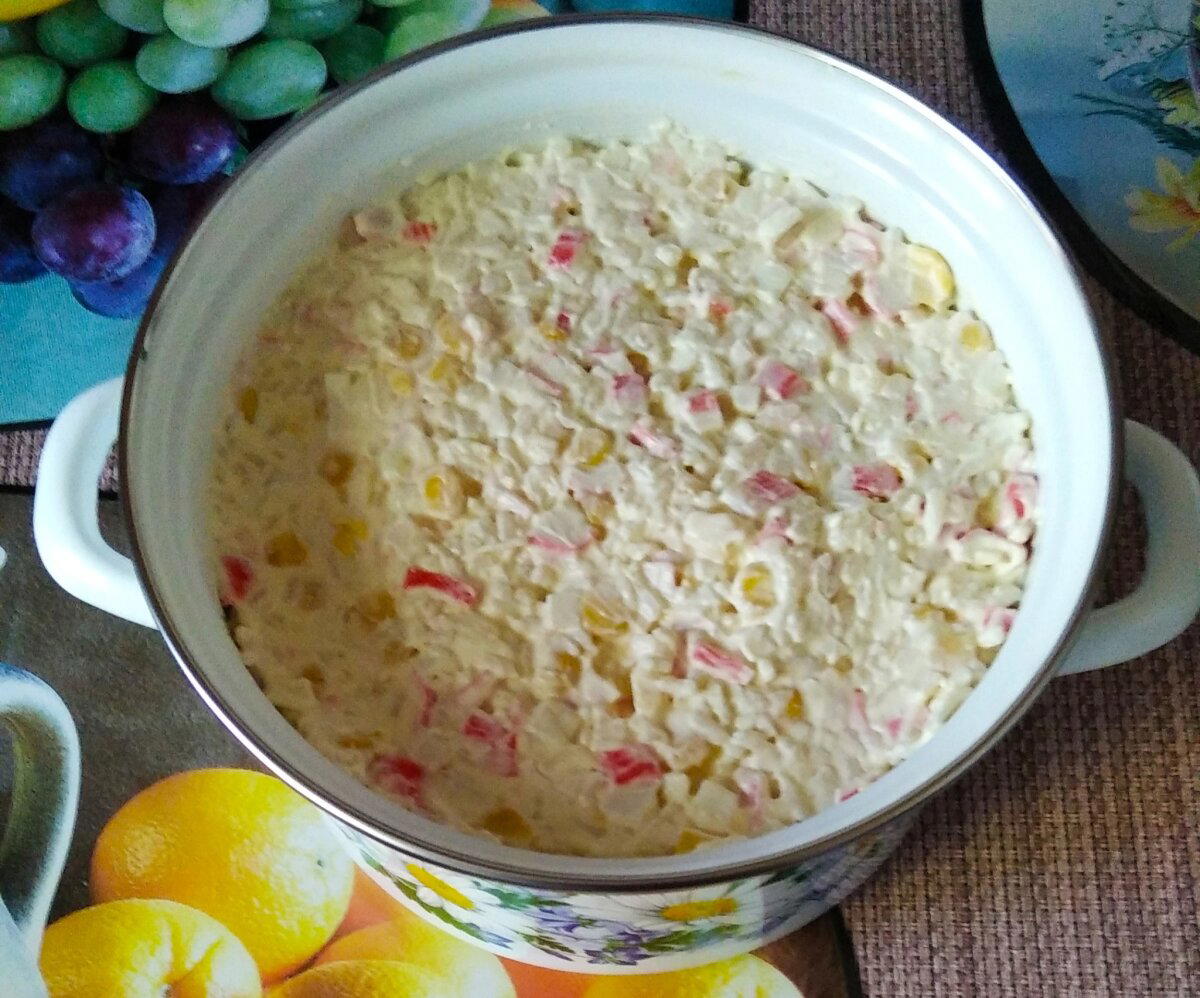 Салат с крабовыми палочками