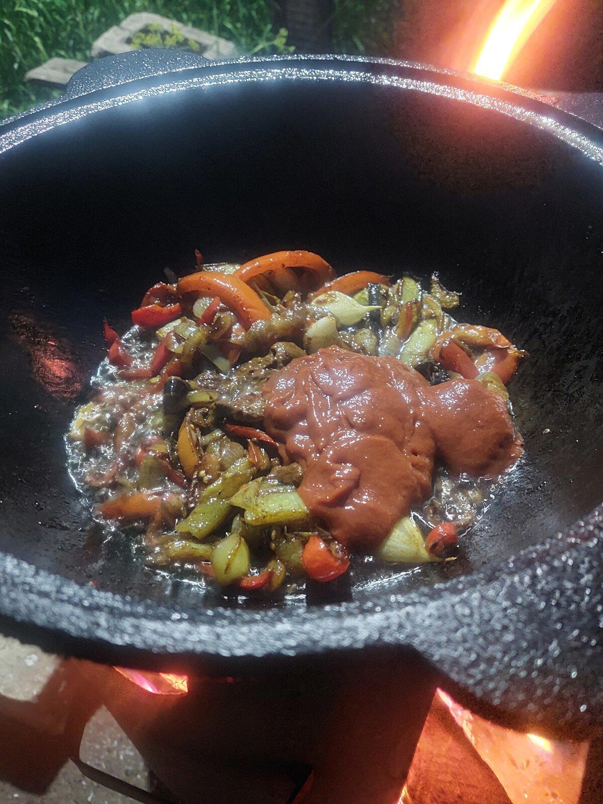 Вкусняшка в казане