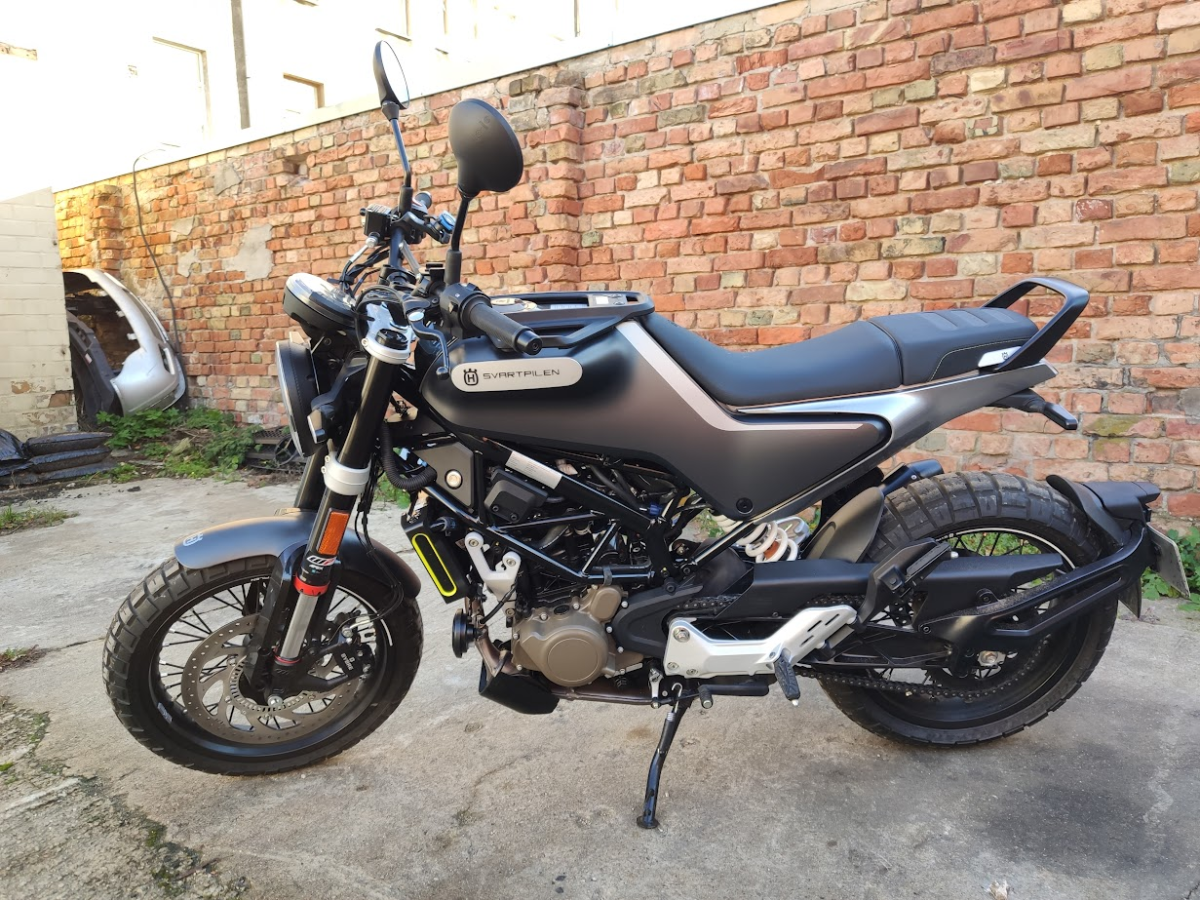 Husqvarna Svartpilen 125 2021 года. На момент покупки - около 1500км пробега.