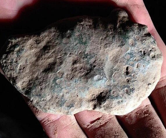 Нашел поле со странными медными слитками, общим весом более 10 кг.