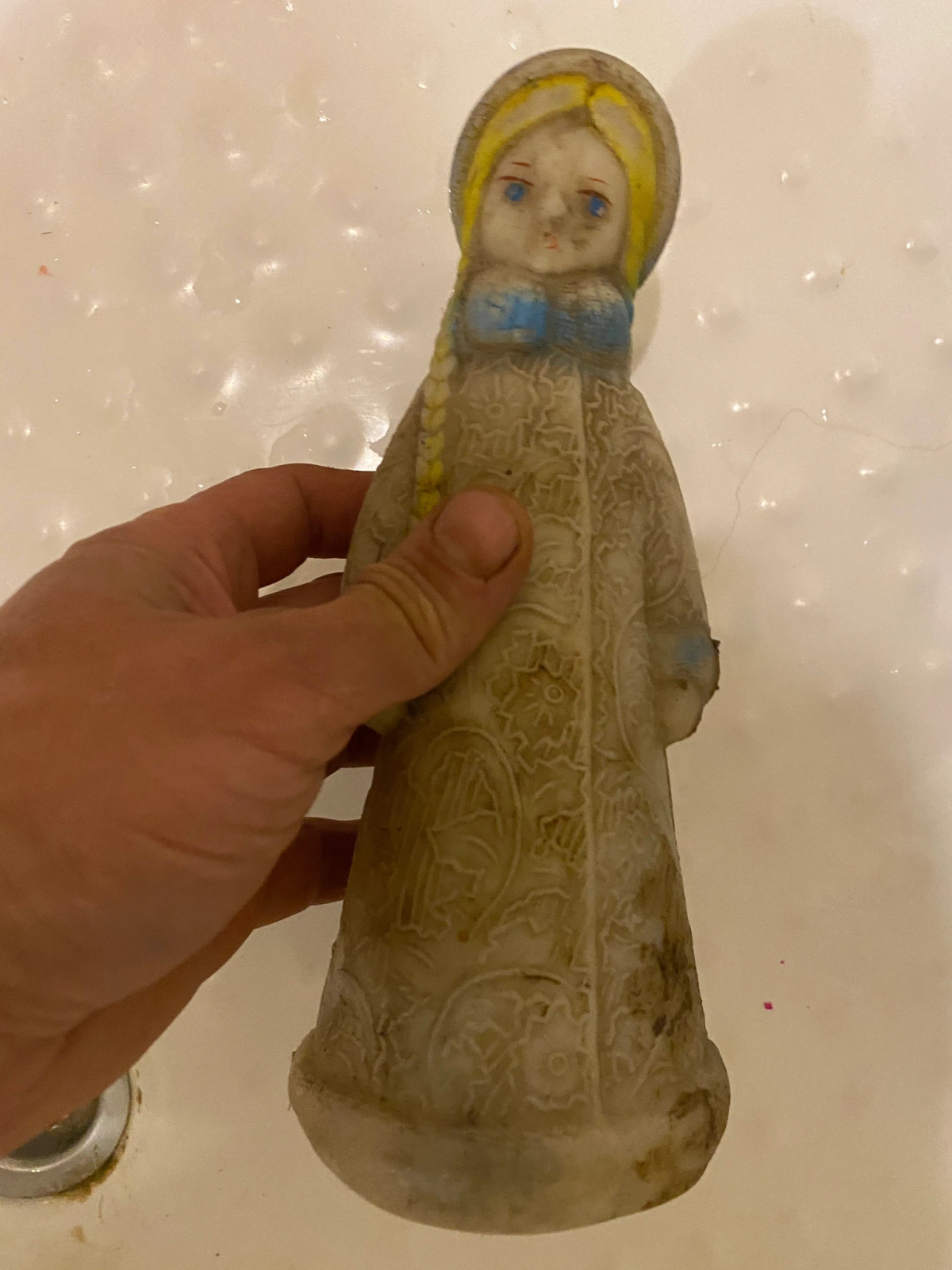Отмыл снегурочку