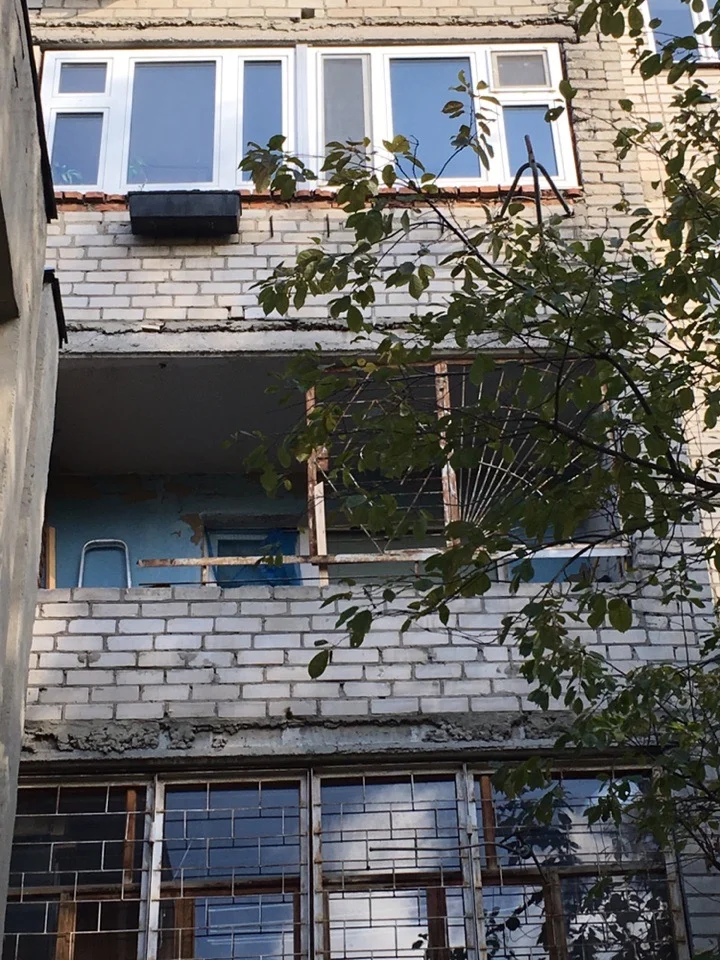 Бомжи оказались честнее некоторых поисковиков - сами принесли долю за металлолом, который я им отдал