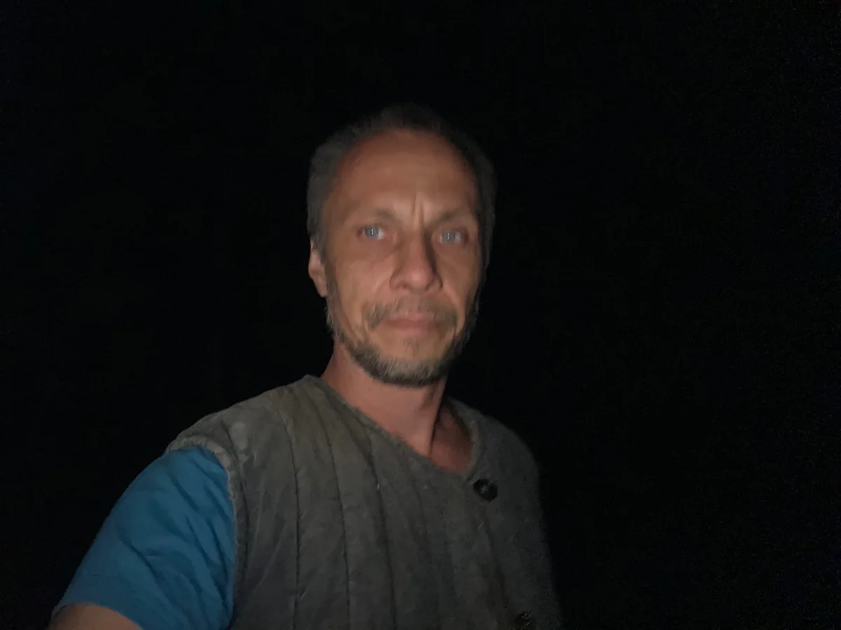 Побывал ночью на старой дороге, где по деревенским поверьям можно встретить призраков