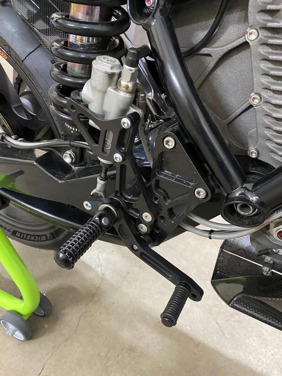Владелец показал единственный в Казани электромотоцикл ENERGICA EGO за 2 500 000 рублей