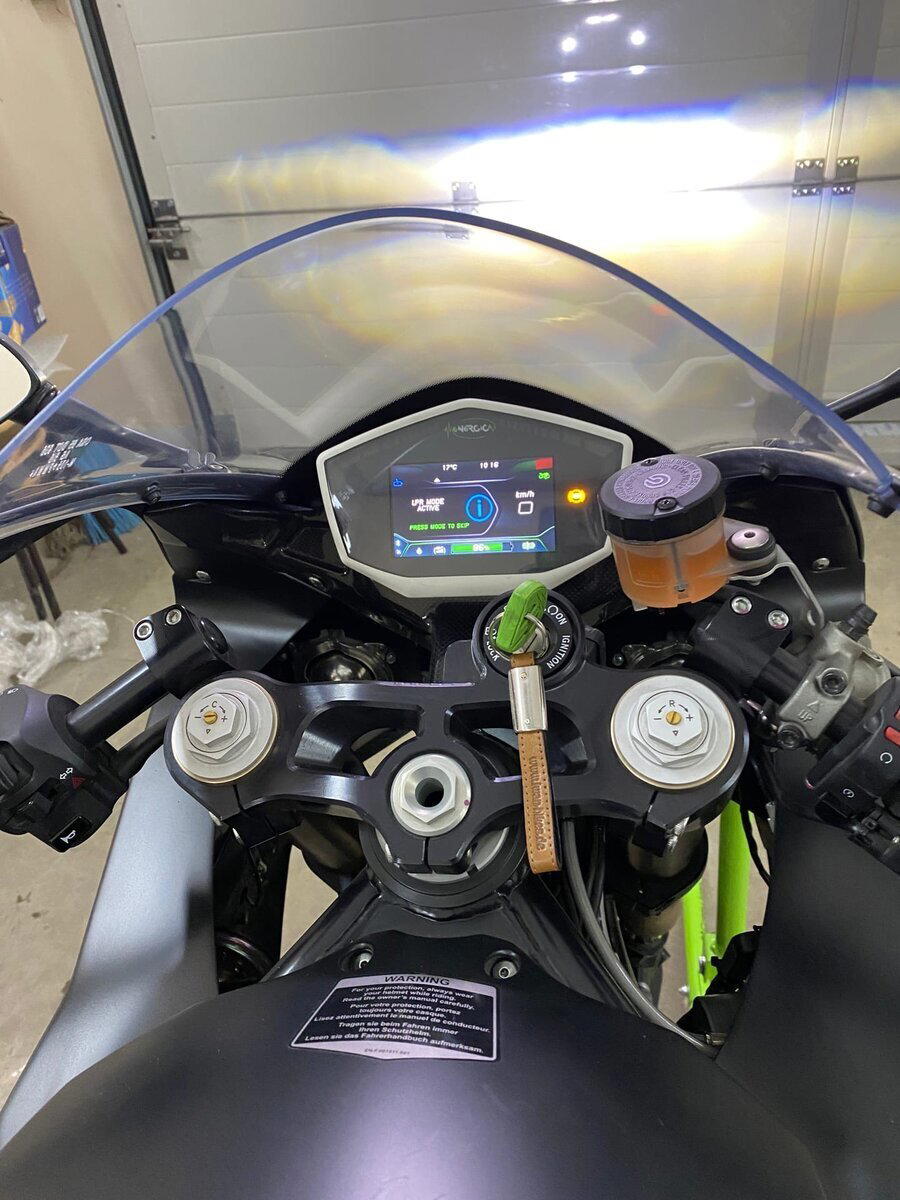 Владелец показал единственный в Казани электромотоцикл ENERGICA EGO за 2 500 000 рублей