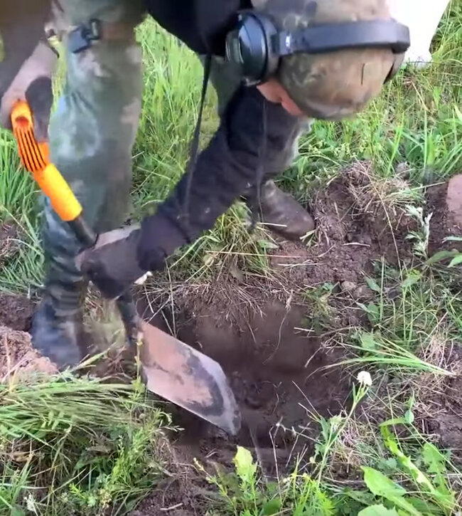 Нашли много бесхозного алюминия в поле