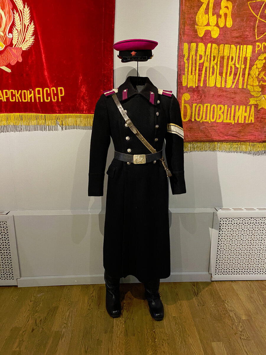 Листовка со Второй Чеченской, где объявлена награда, за военнопленных, 90-е года и др. Музей МВД РТ