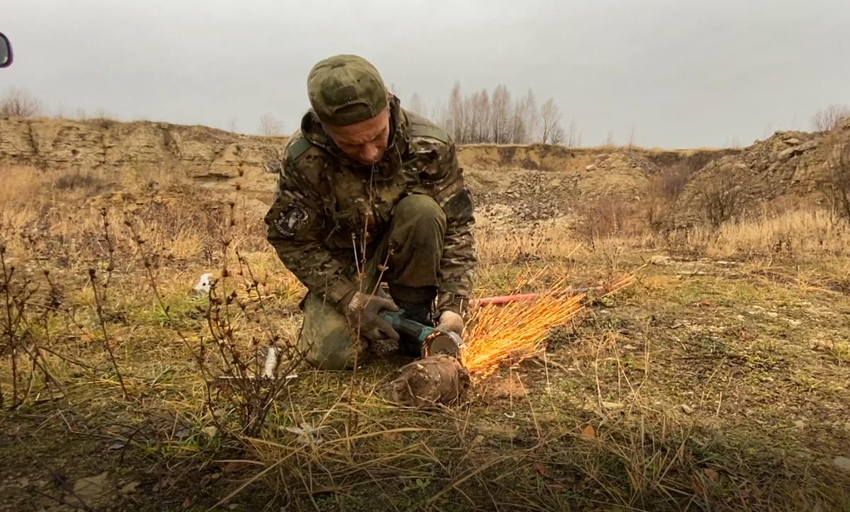 Разобрал, без обжига, небольшой электродвигатель. Цель - добыть медь и сдать ее