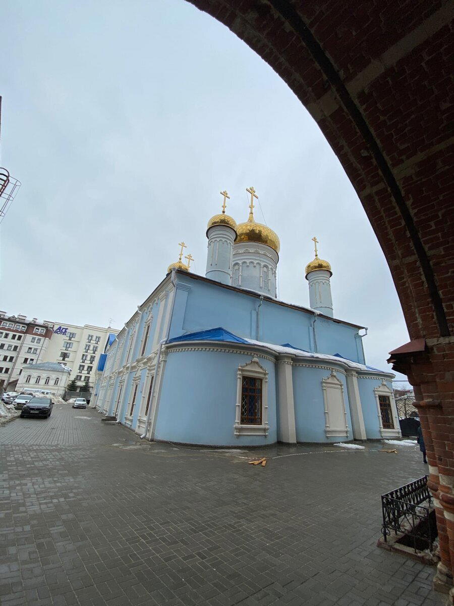 За 100 рублей поднялся на смотровую площадку, самой высокой колокольни Казани