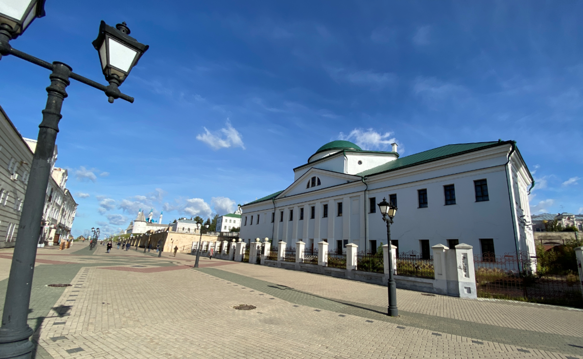 Просто прогулялся по центру Казани в будний день. Фоторепортаж