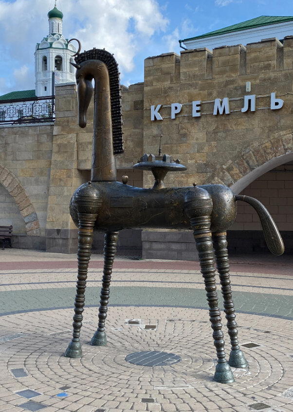 Просто прогулялся по центру Казани в будний день. Фоторепортаж