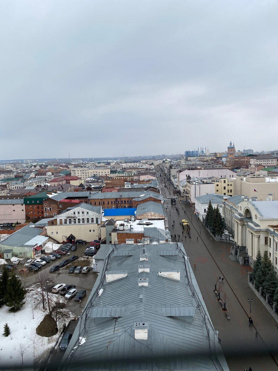 За 100 рублей поднялся на смотровую площадку, самой высокой колокольни Казани