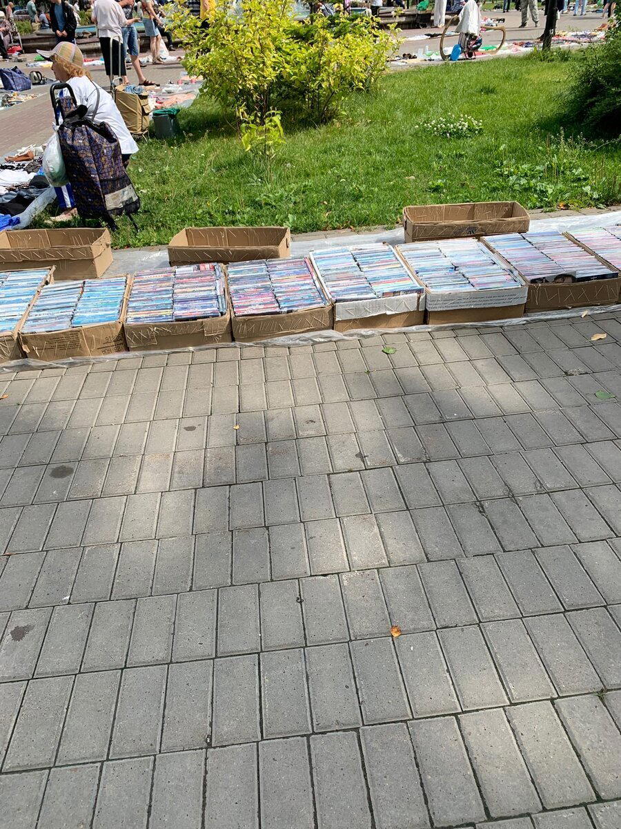Увидел непонятную нашивку на советской дембельской форме «афганца», которую продавали за 500 рублей